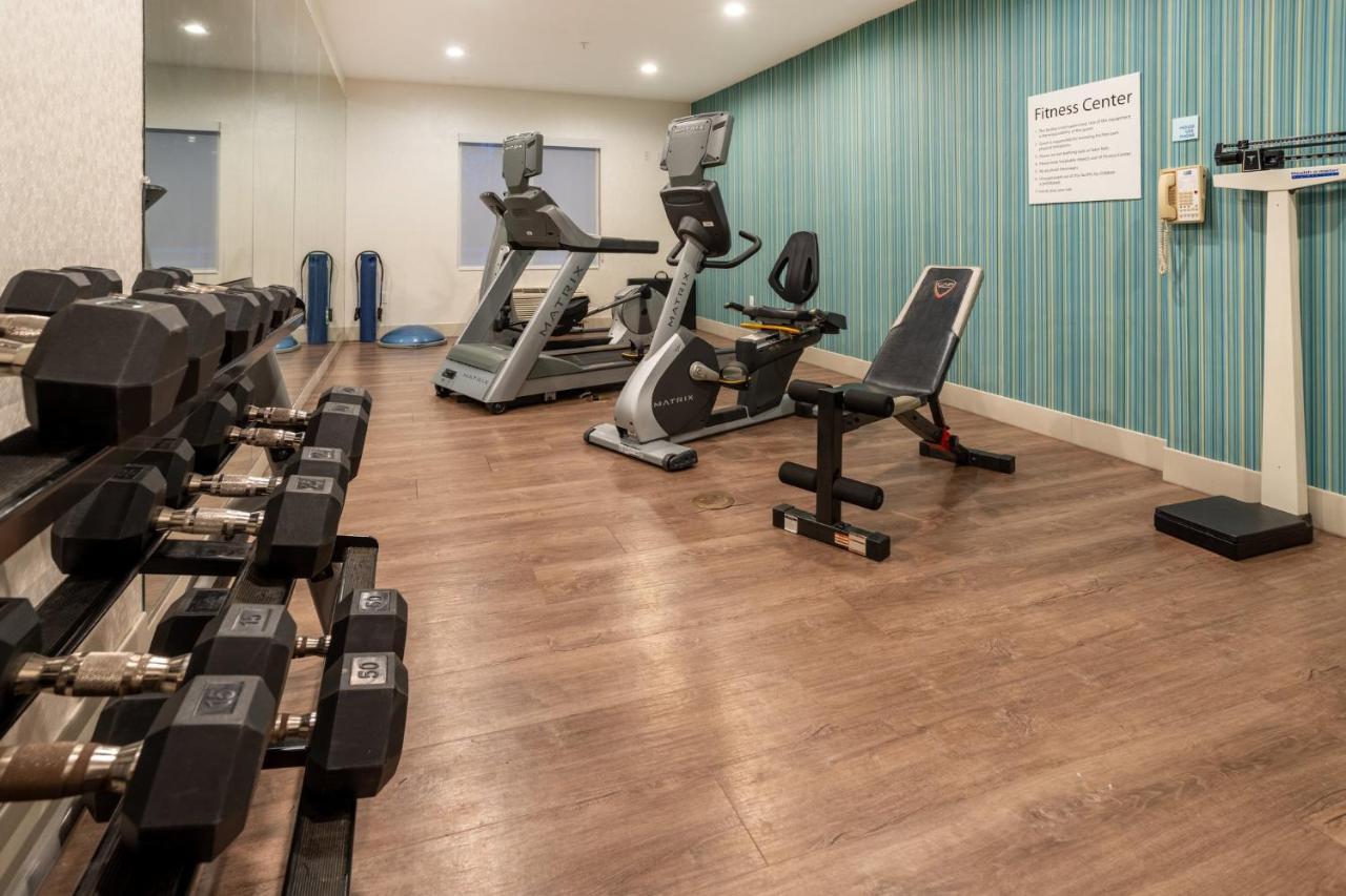 Holiday Inn Express Hotel & Suites Salisbury - Delmar By Ihg Extérieur photo