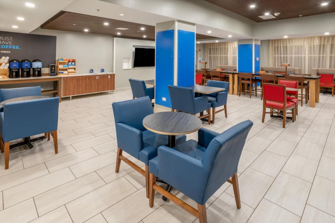 Holiday Inn Express Hotel & Suites Salisbury - Delmar By Ihg Extérieur photo