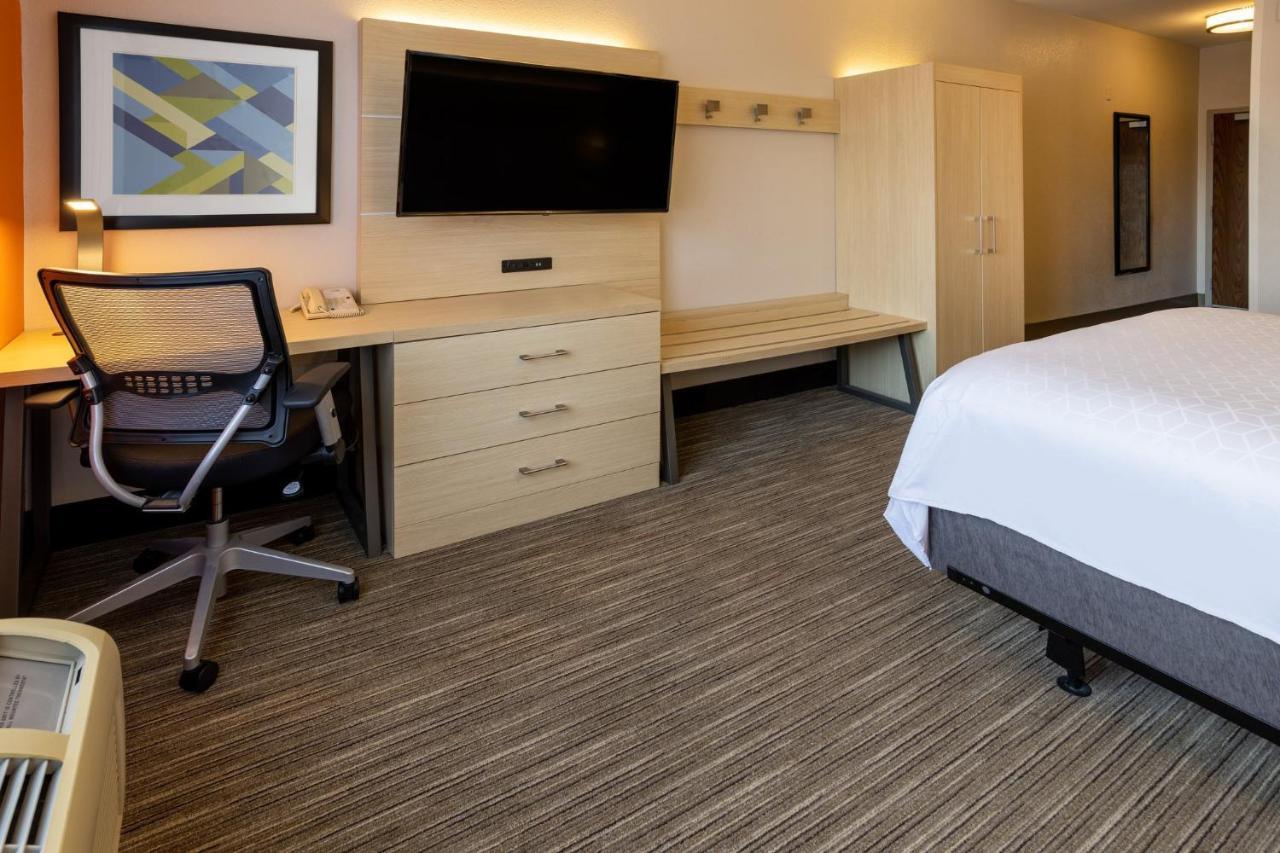 Holiday Inn Express Hotel & Suites Salisbury - Delmar By Ihg Extérieur photo