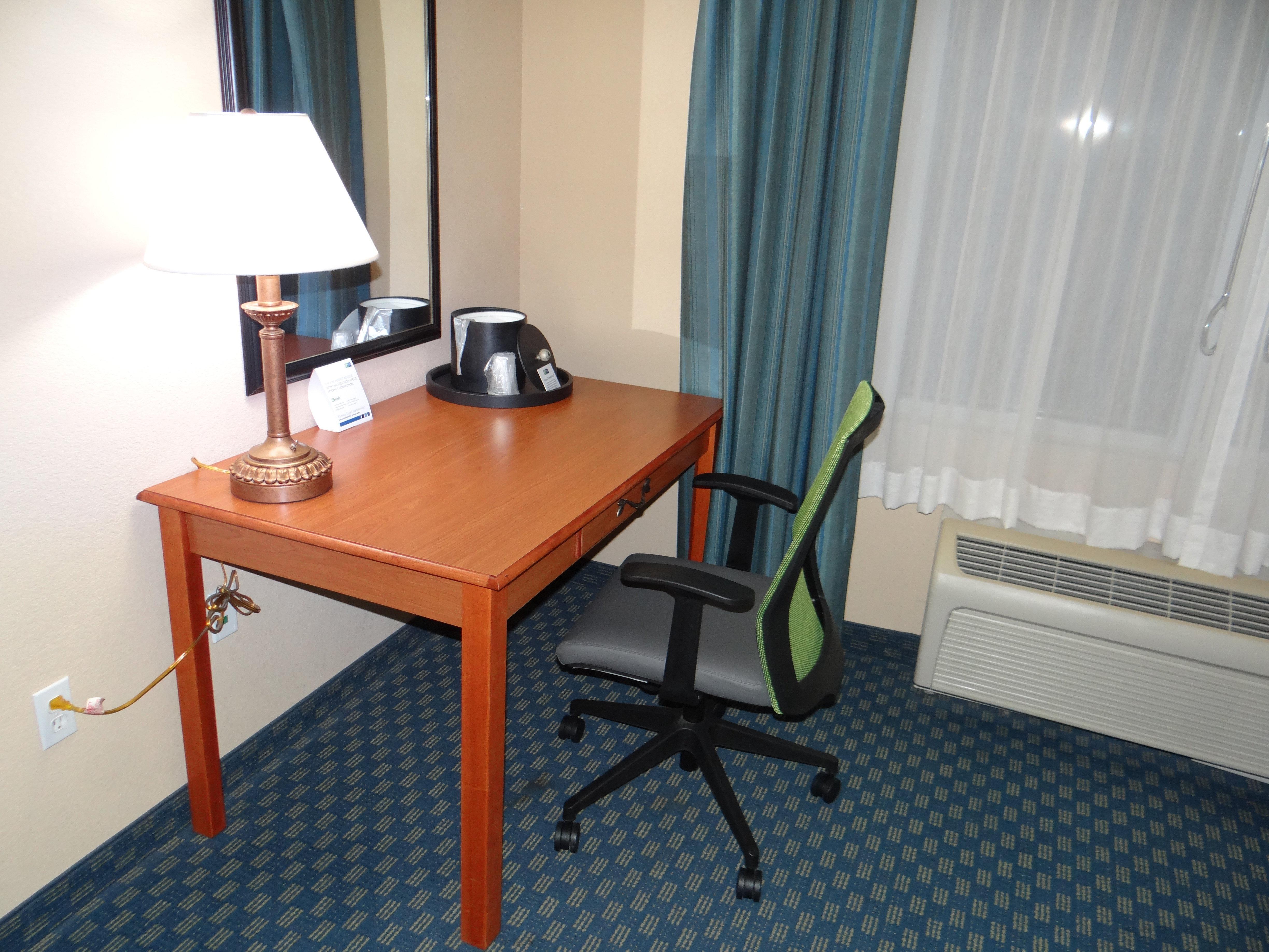 Holiday Inn Express Hotel & Suites Salisbury - Delmar By Ihg Extérieur photo