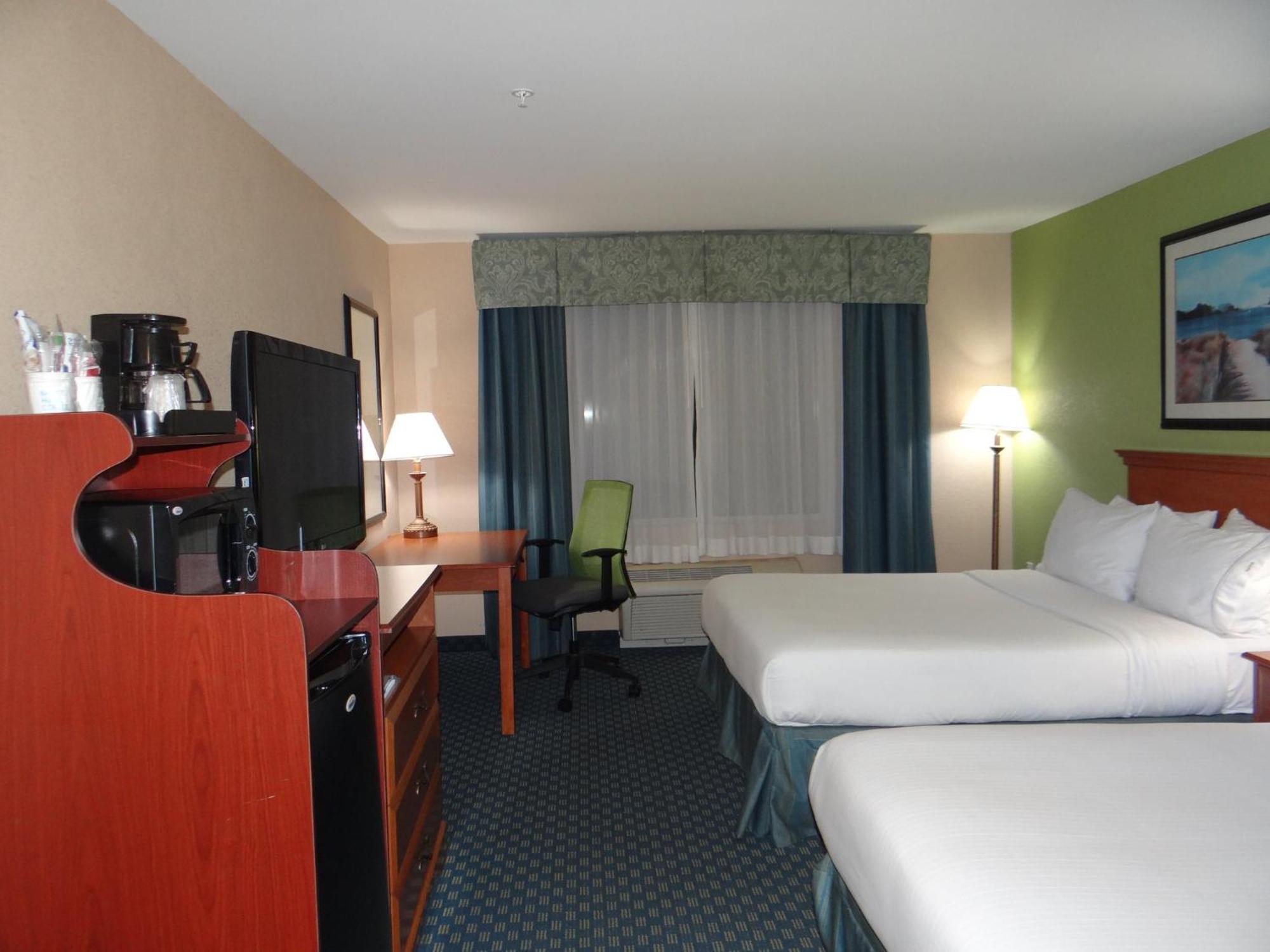 Holiday Inn Express Hotel & Suites Salisbury - Delmar By Ihg Extérieur photo