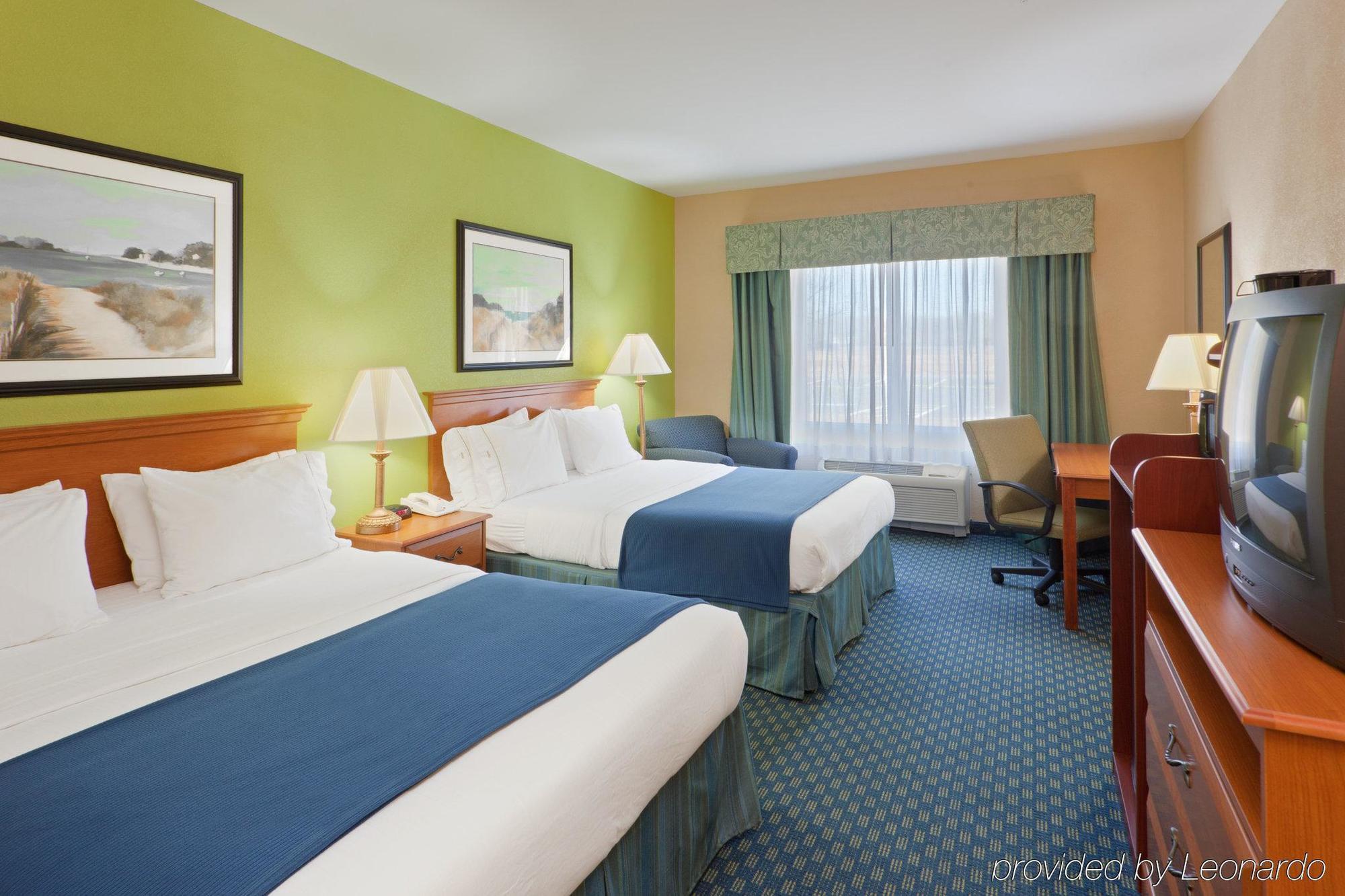 Holiday Inn Express Hotel & Suites Salisbury - Delmar By Ihg Chambre photo