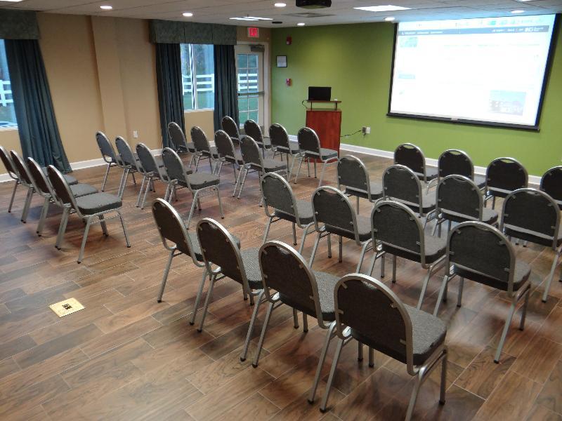 Holiday Inn Express Hotel & Suites Salisbury - Delmar By Ihg Extérieur photo